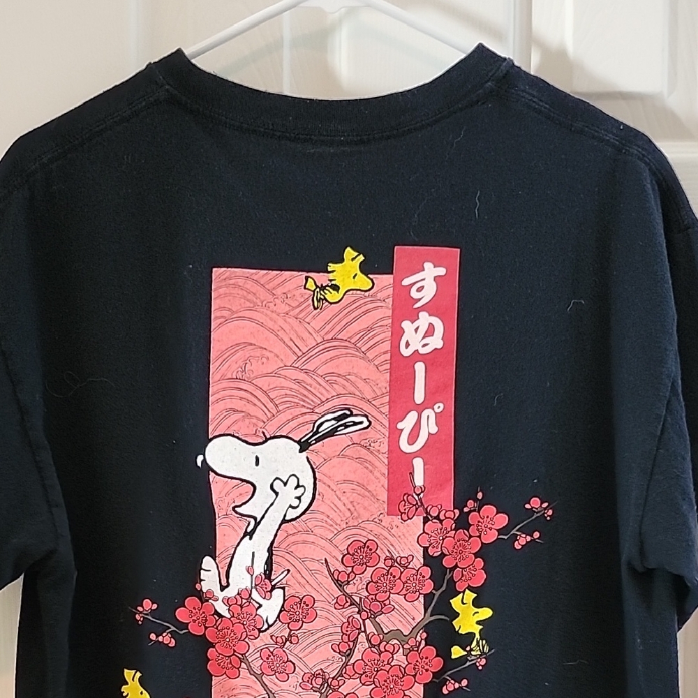 Peanuts Black Tee with Snoopy and Woodstock Japanese Phrase Snoopy